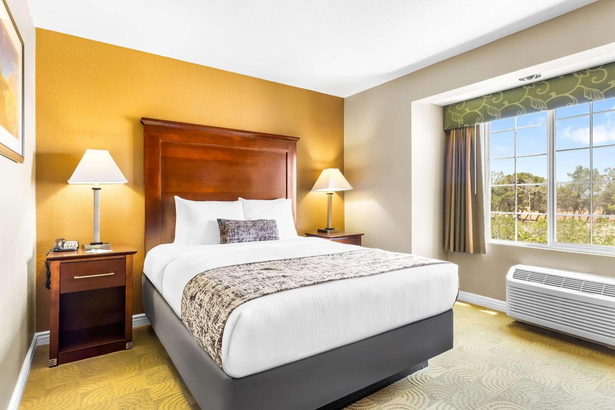 Best Western California City Inn & Suites Exteriér fotografie